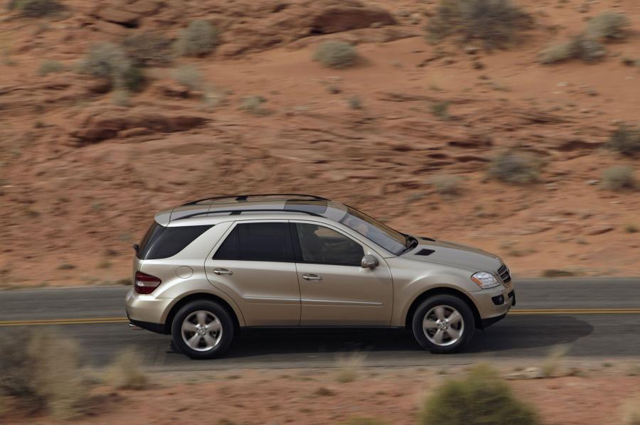  Mercedes-Benz ML-Class 2006 года  (фото 145 из 400)